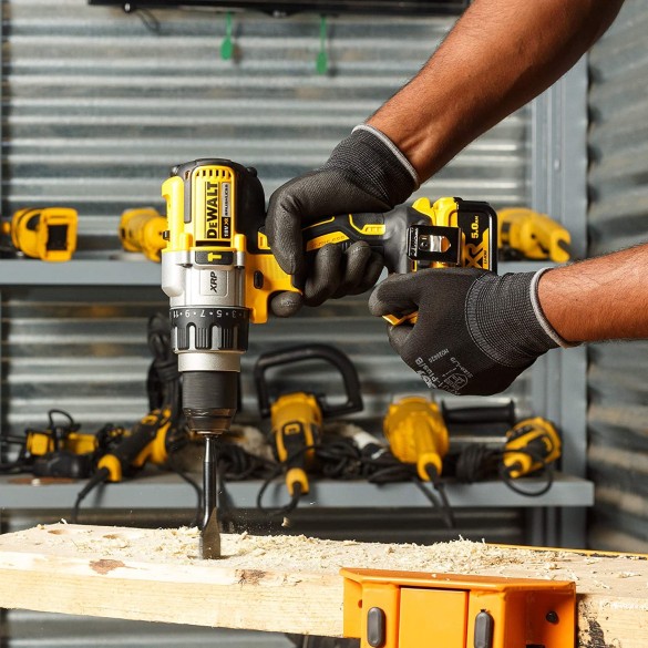 TRAPANO AVVITATORE CON PERCUSSIONE 18V XRP 5.0Ah BRUSHLESS - DEWALT