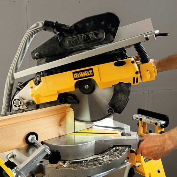 TRONCATRICE DEWALT D27113 CON PIANETTO A TESTA FISSA 305MM + SISTEMA TRACCIATURA XPS - DEWALT